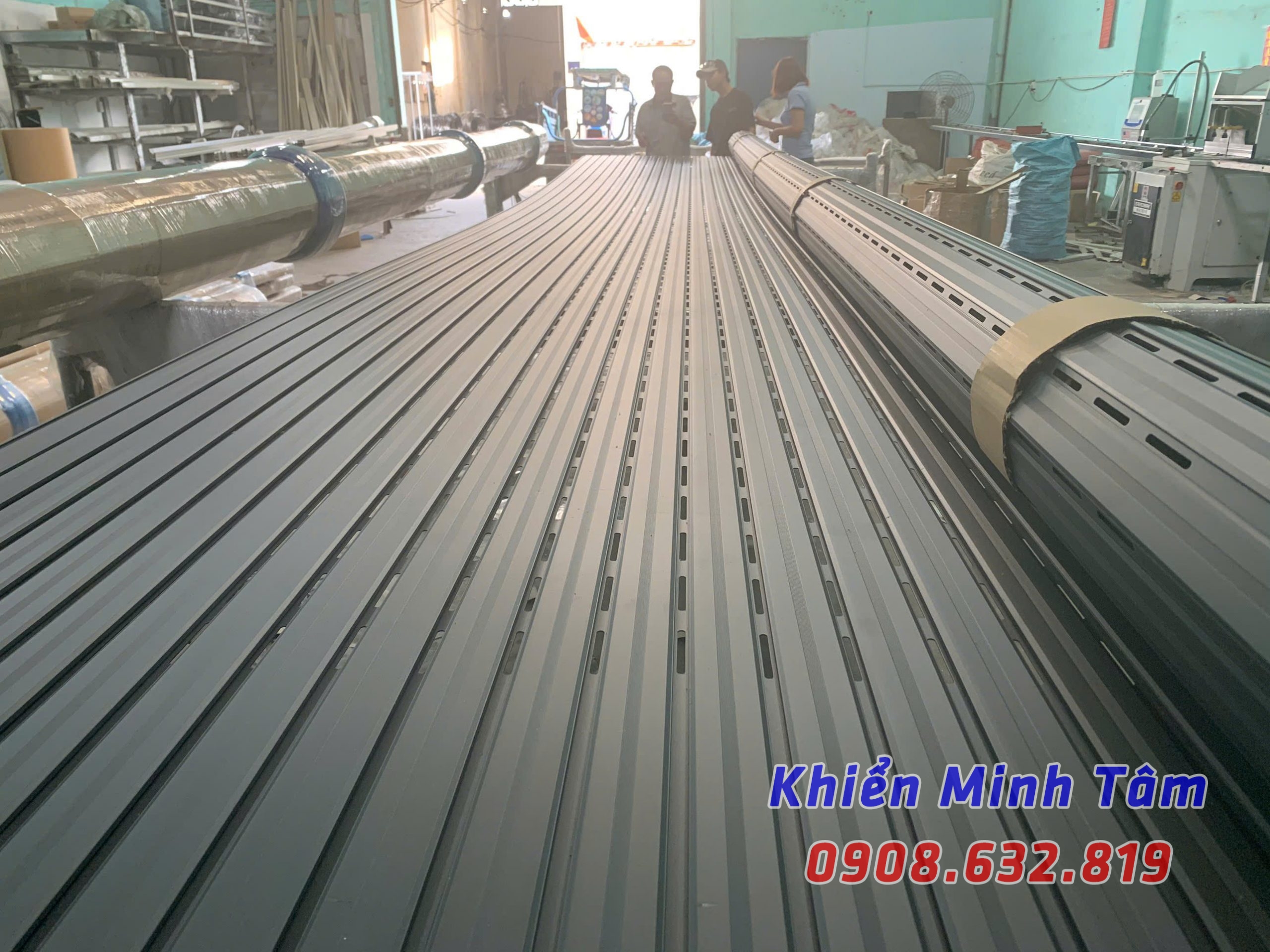 Cửa cuốn Công nghệ Đức màu xám xinfa